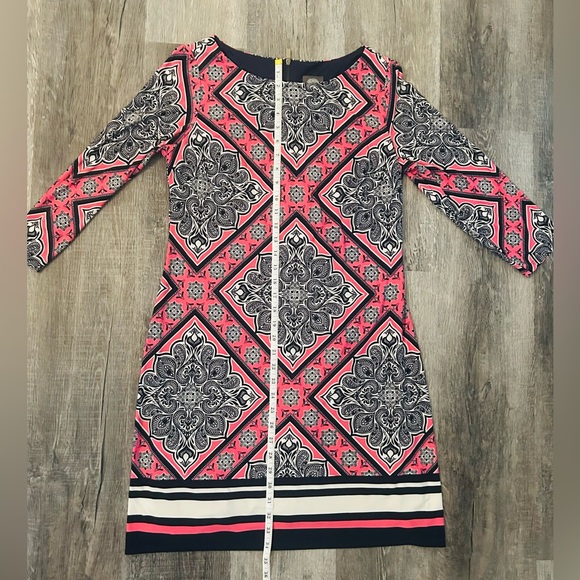 VINCE CAMUTO Pink and Navy Mandala Dress Size 12 Excellent Condition - Picture 10 of 12